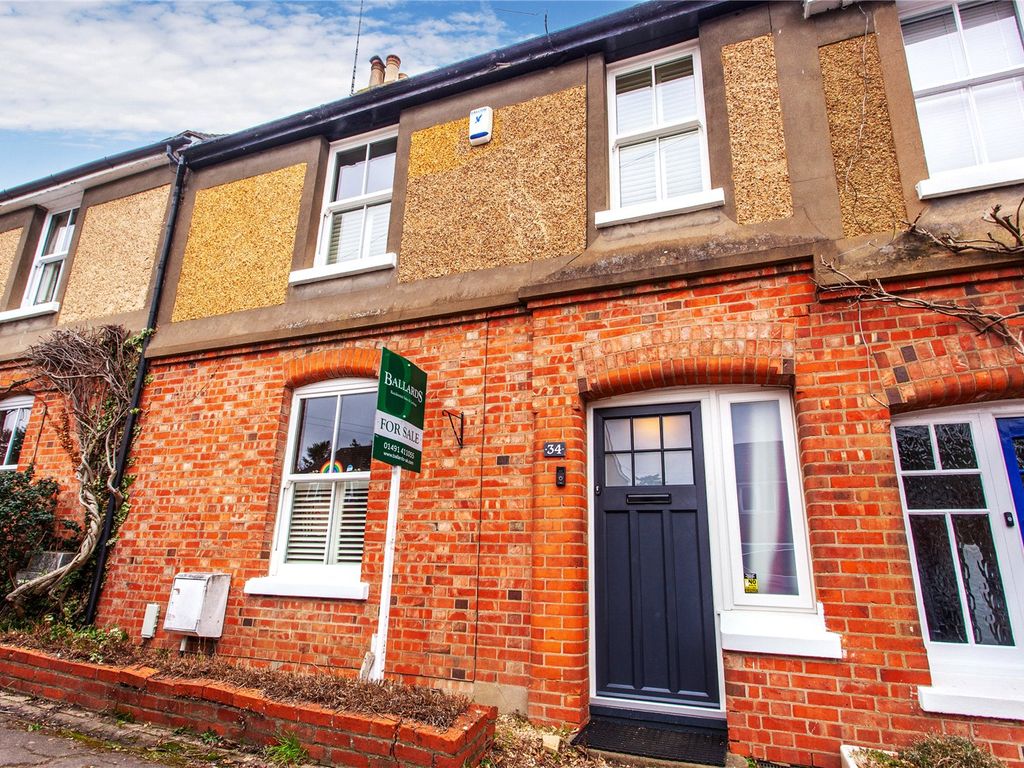 3 bed terraced house for sale in Wilson Avenue, HenleyOnThames