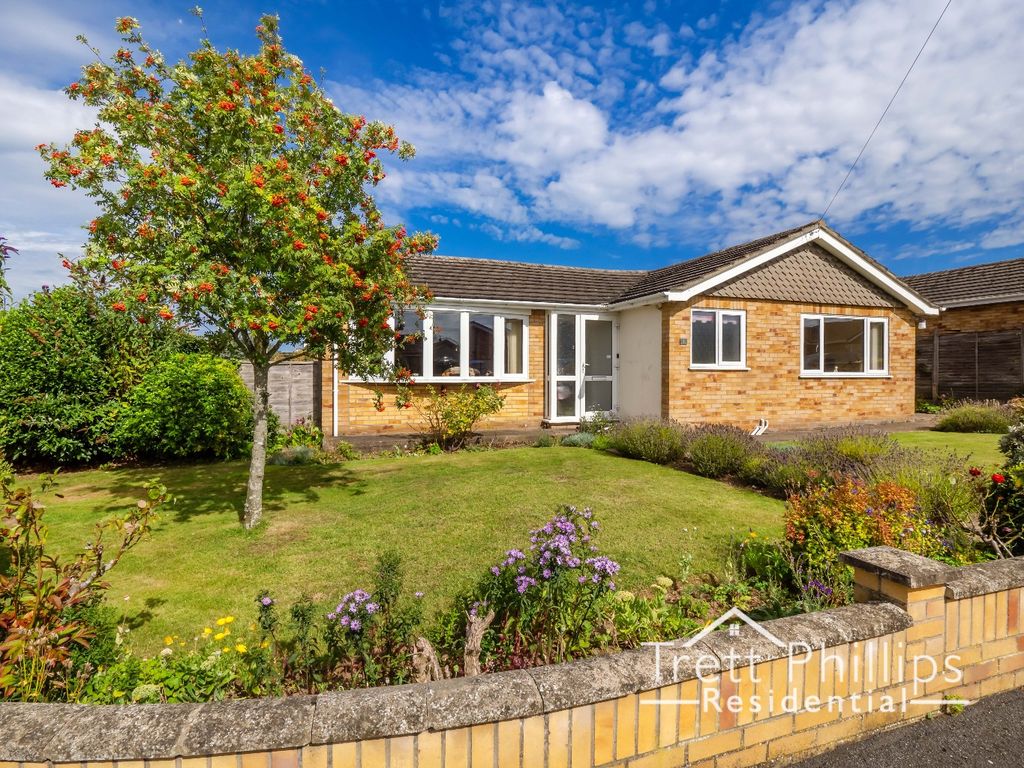 2 bed detached bungalow for sale in Sidney Close, Martham, Great