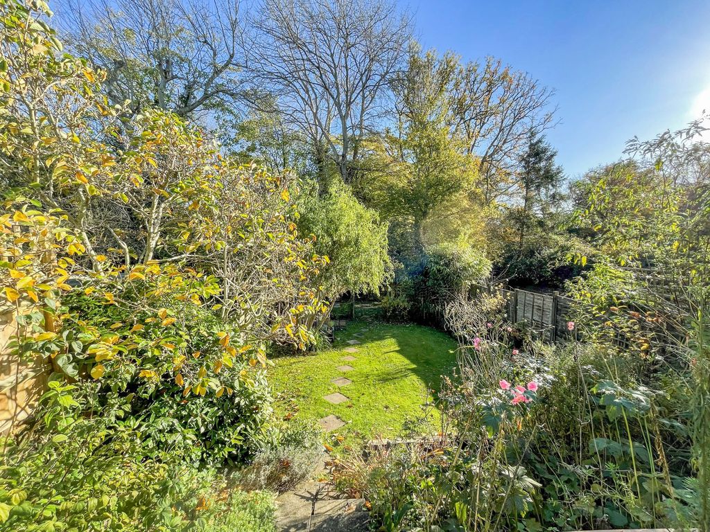 Dorothy Avenue, Cranbrook TN17