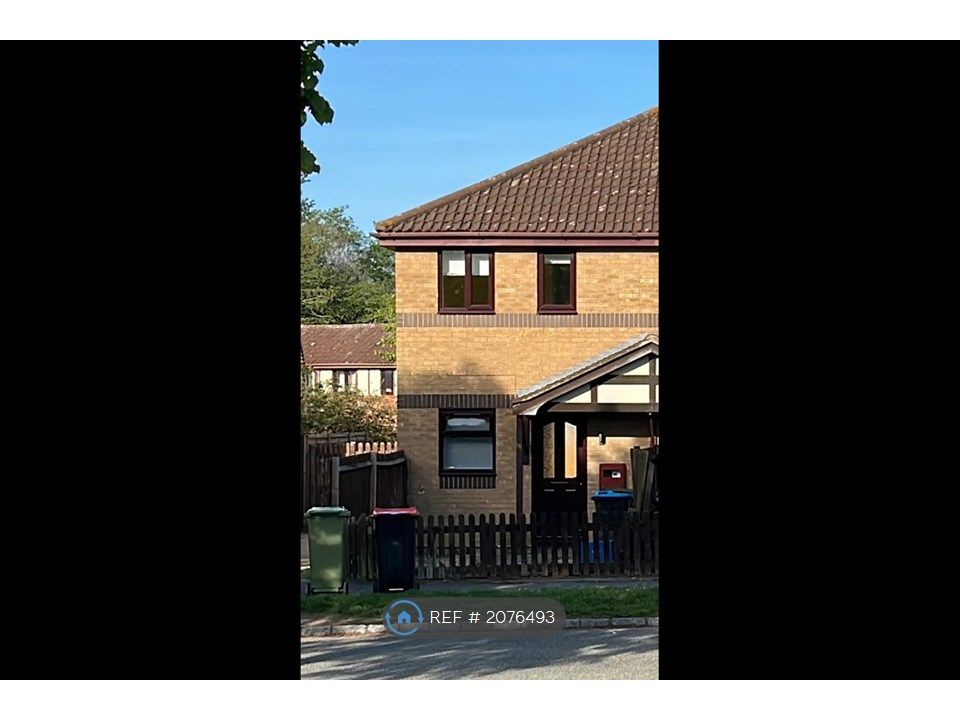 2 bed semidetached house to rent in Fortescue Drive, Shenley Church