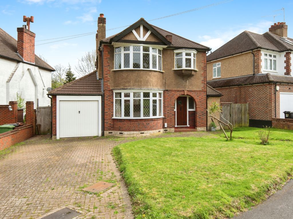 3 bed detached house for sale in Edenfield Gardens, Worcester Park