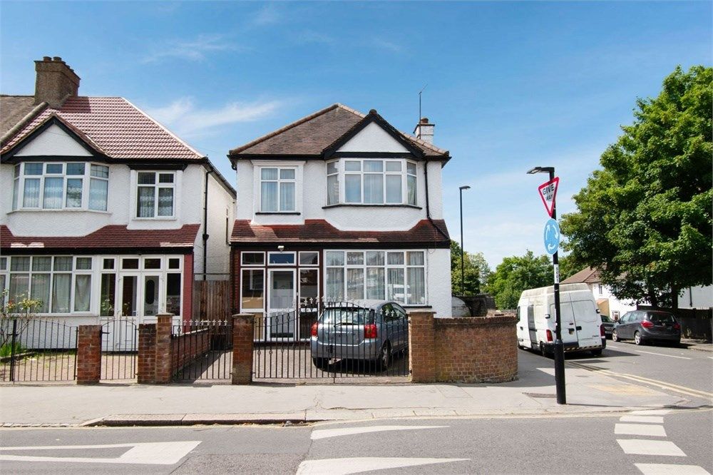 3 bed detached house for sale in Norbury Avenue, Thornton Heath CR7