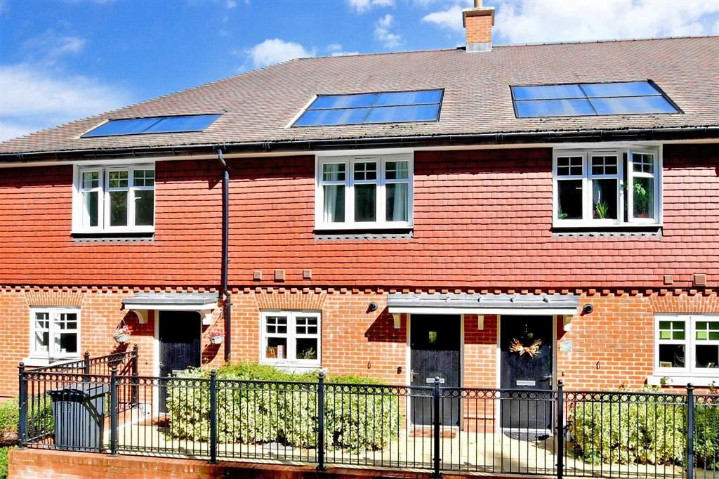 2 bed terraced house for sale in Burton Avenue, Leigh, Tonbridge, Kent