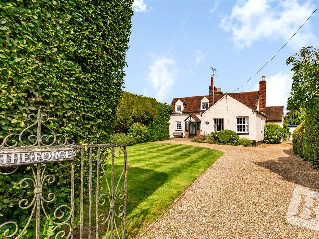 3 bed detached house for sale in Swan Lane, Kelvedon Hatch, Brentwood, Essex CM15, £750,000 Zoopla