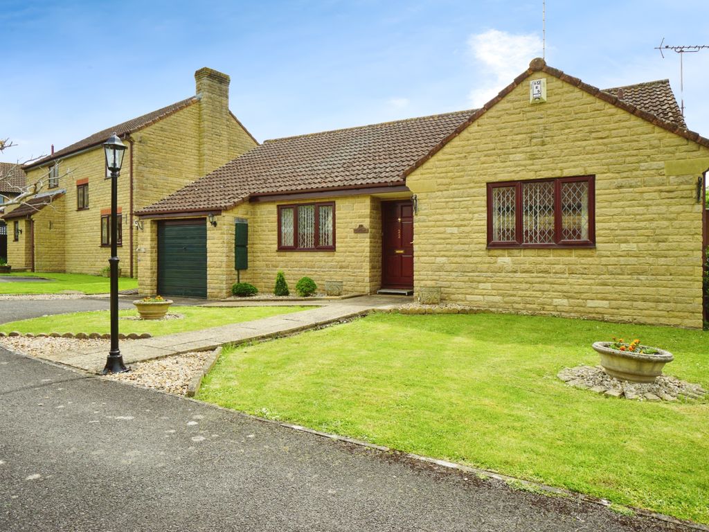 3 bed detached bungalow for sale in Greendale, Ilminster TA19, £410,000