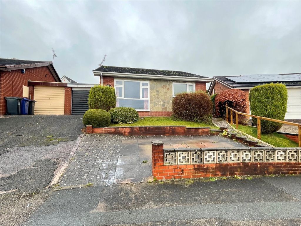 3 bed bungalow for sale in Hillwood Road, Madeley Heath, Crewe