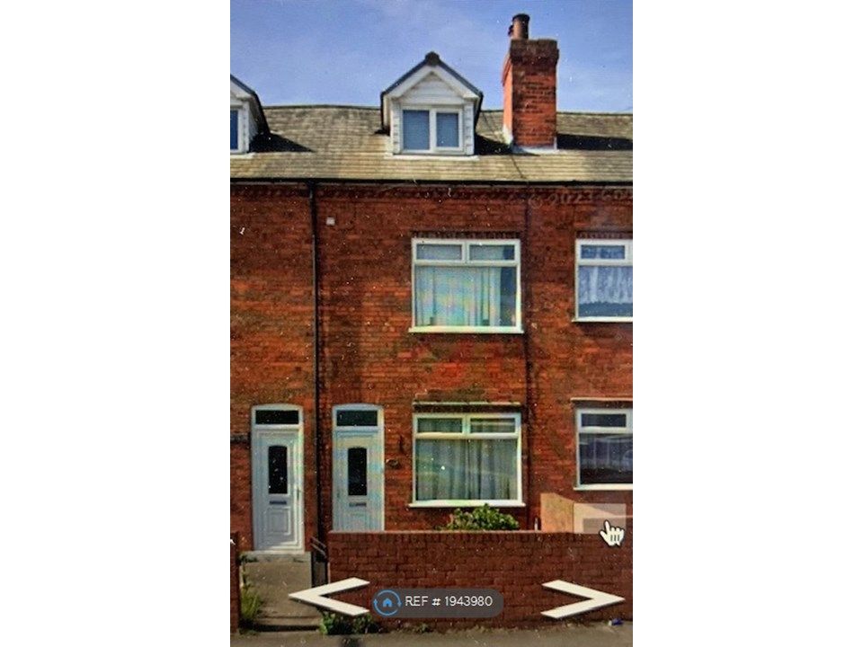 3 bed terraced house to rent in Langwith Road, Shirebrook, Mansfield