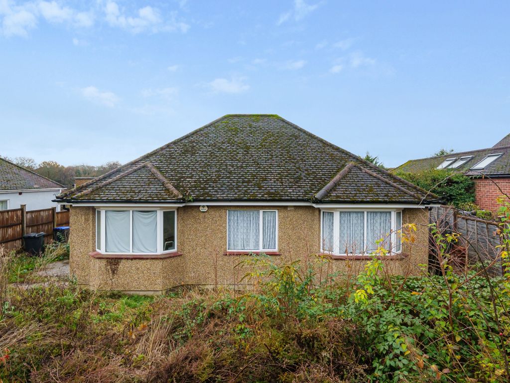 4 bed detached house for sale in Middle Road, Denham UB9, £650,000 Zoopla