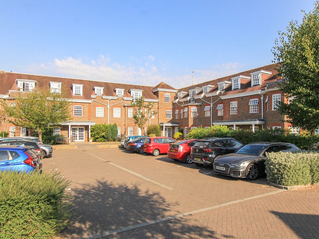 2 bed parking/garage for sale in Farmery Court, Castle Village