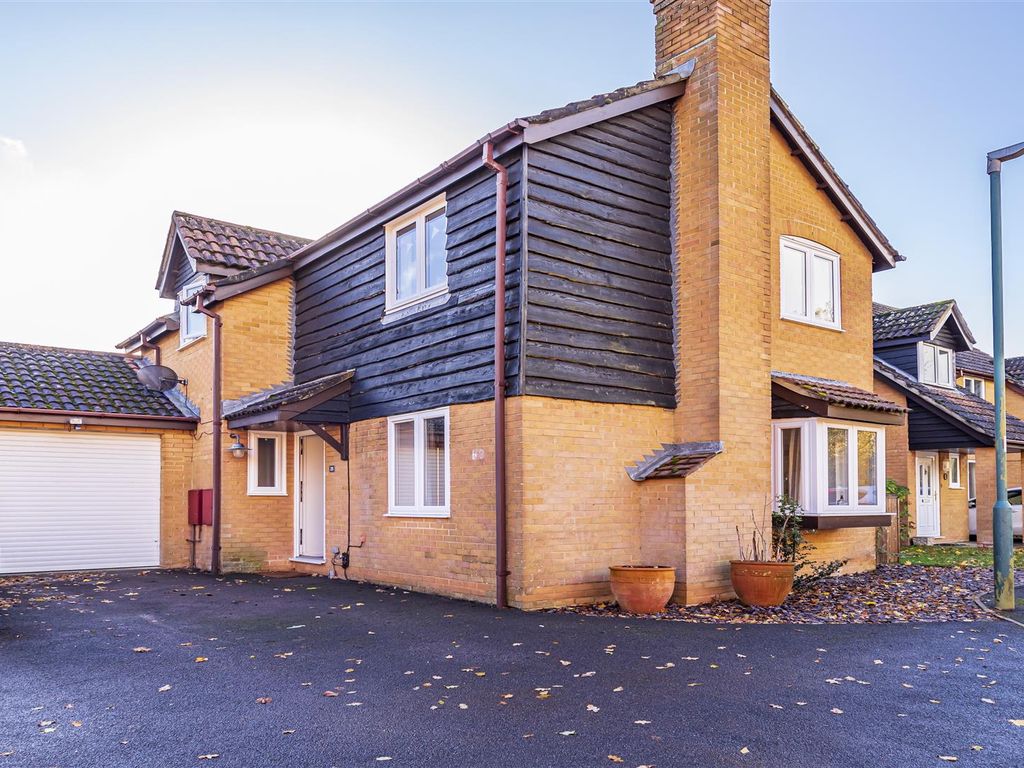 3 bed detached house to rent in Trentham Avenue, Bournemouth BH7 Zoopla