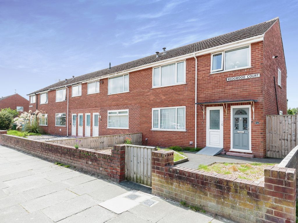 2 bed flat for sale in Shepherd Road, Lytham St. Annes FY8, £90,000