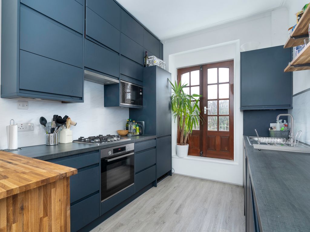 3 bed flat to rent in St Paul's Road, Islington, London N1, £3,597 pcm