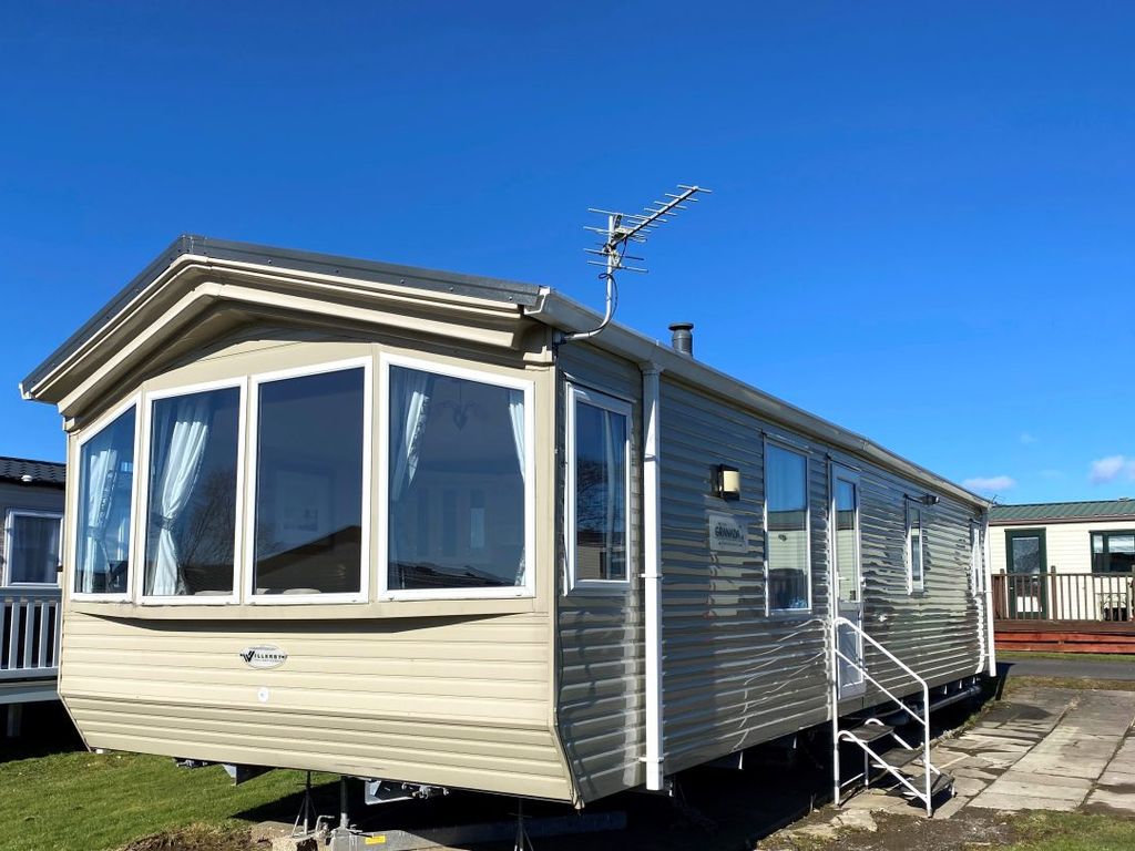 2 bed property for sale in The Meadows, Kilwinning KA13 Zoopla