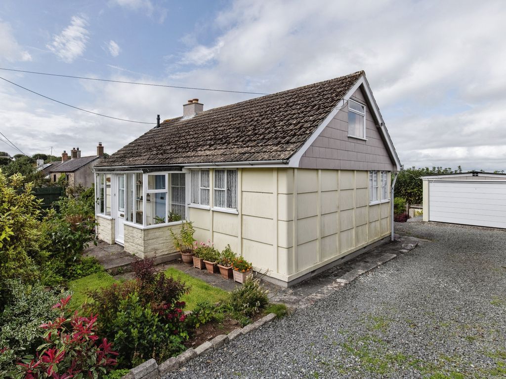 2 bed bungalow for sale in East Taphouse, Liskeard, Cornwall PL14, £