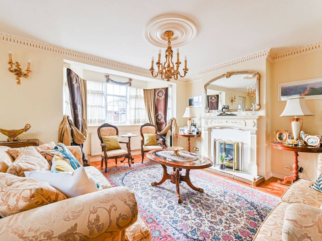 3 bed semidetached house for sale in Ormesby Way HA3, Preston, Harrow