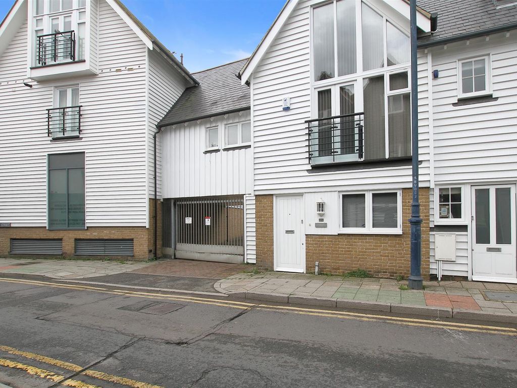 2 bed cottage to rent in Brownings Yard, Sea Street, Whitstable CT5