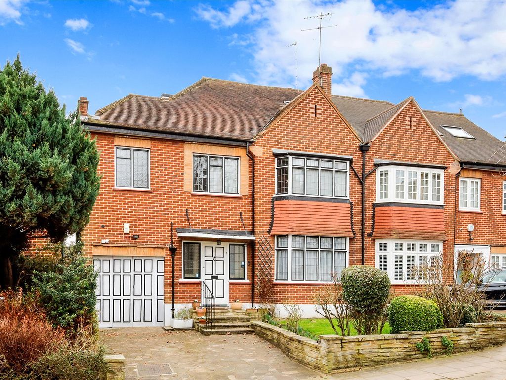5 bed semidetached house for sale in Arden Road, Finchley, London N3