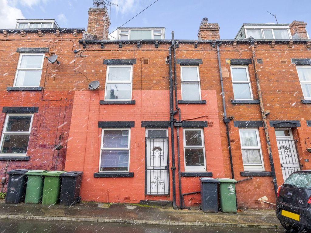 2 bed terraced house for sale in Aviary Grove, Leeds, West Yorkshire