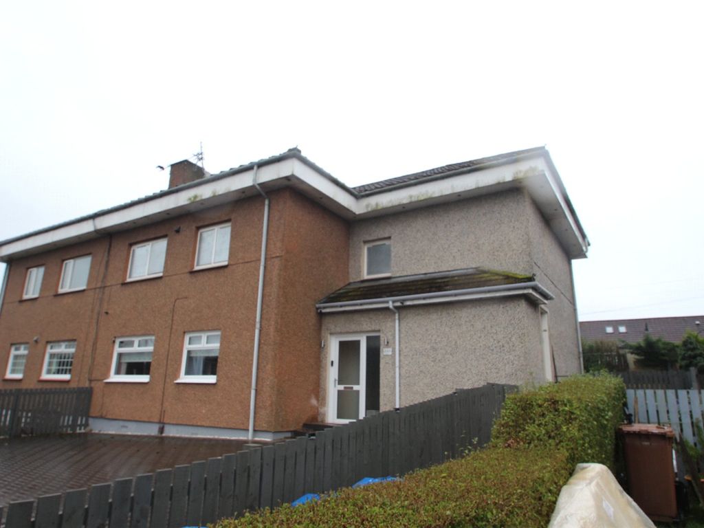 3 bed flat for sale in Quarrywood Road, Barmulloch, Glasgow G21, £