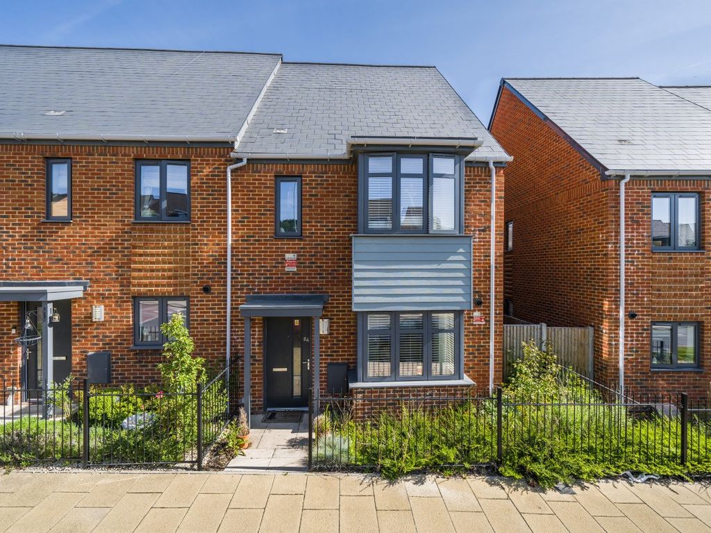 3 bed end terrace house for sale in Castle Hill Drive, Ebbsfleet Valley