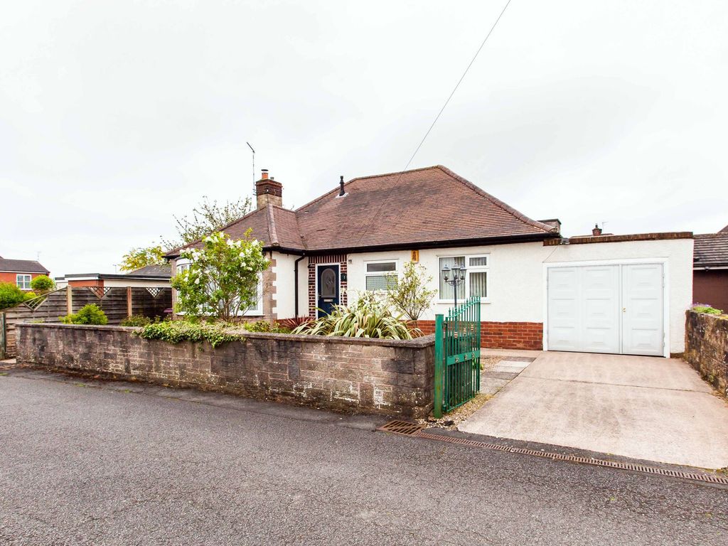 3 bed detached bungalow for sale in Sutton View, Bolsover S44, £274,950