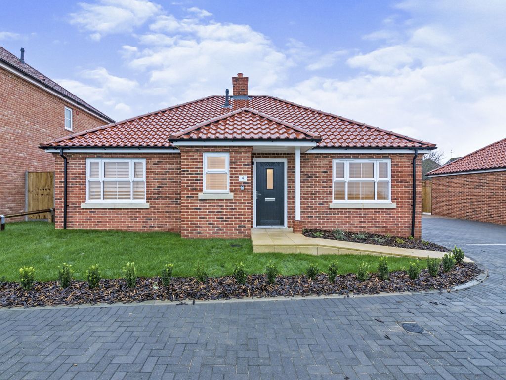 3 bed bungalow to rent in Bedingfield Road, Bungay, Suffolk NR35 Zoopla