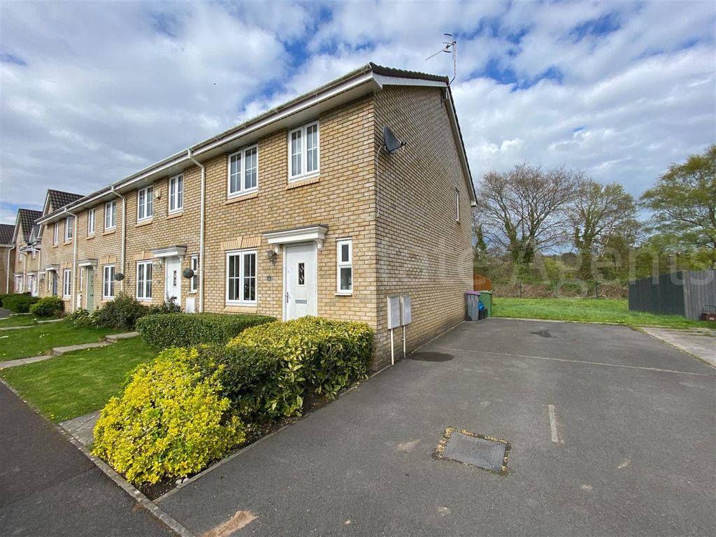 3 bed end terrace house for sale in Grayson Way, Llantarnam, Cwmbran