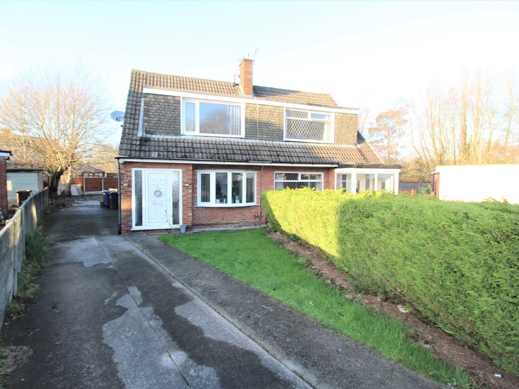 3 bed semidetached house for sale in Brennand Close, Bamber Bridge