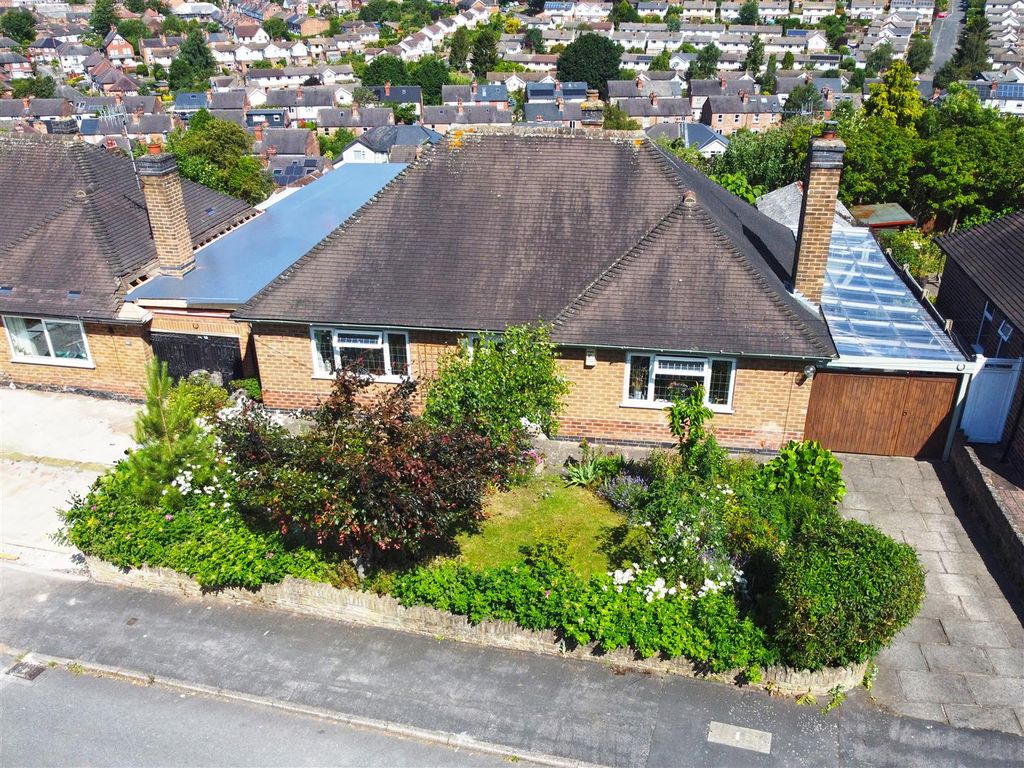 2 bed detached bungalow for sale in Cresta Gardens, Mapperley/Sherwood
