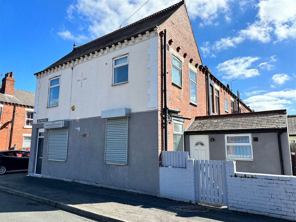 3 bed end terrace house for sale in Ibbottson Street, Agbrigg