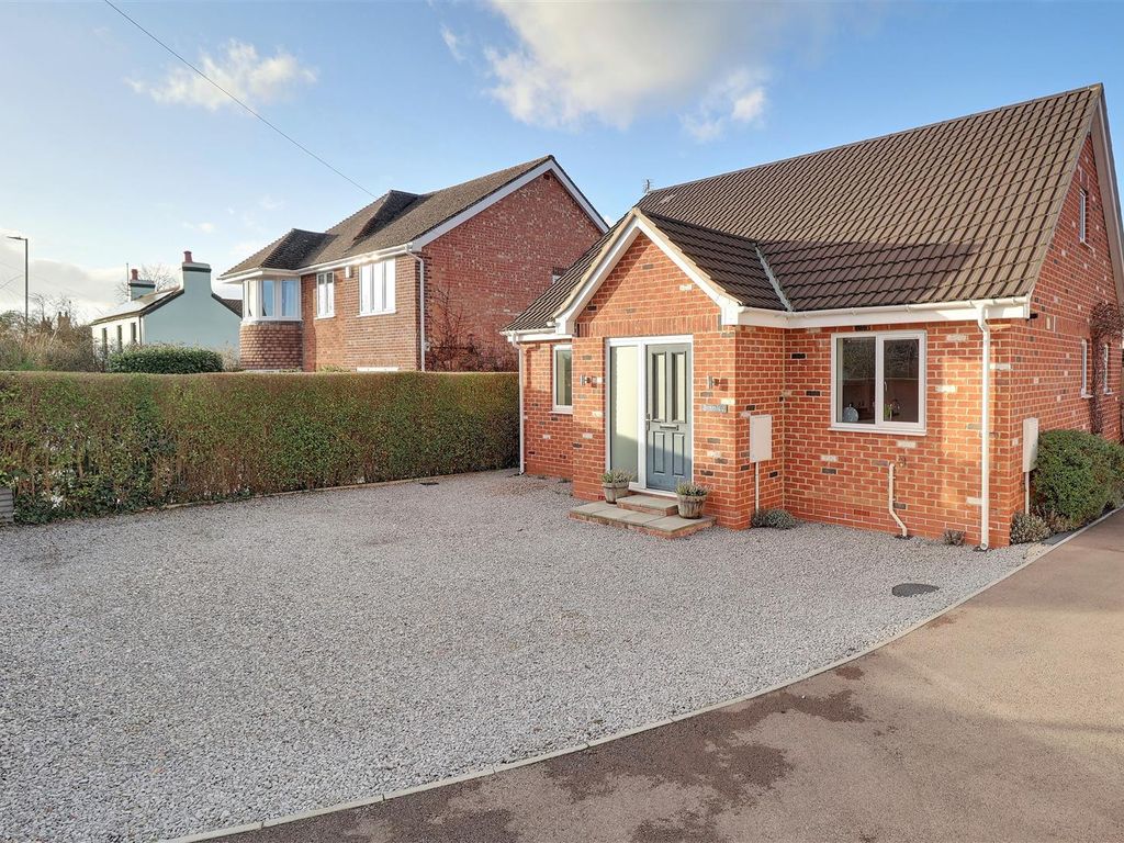 3 bed detached bungalow for sale in The Reddings, Cheltenham GL51 Zoopla