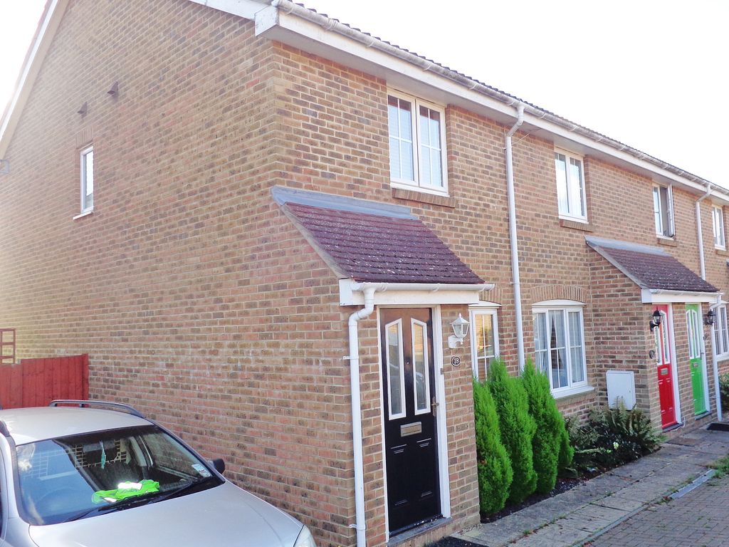 2 bed end terrace house to rent in Great Stockwood Road, Cheshunt
