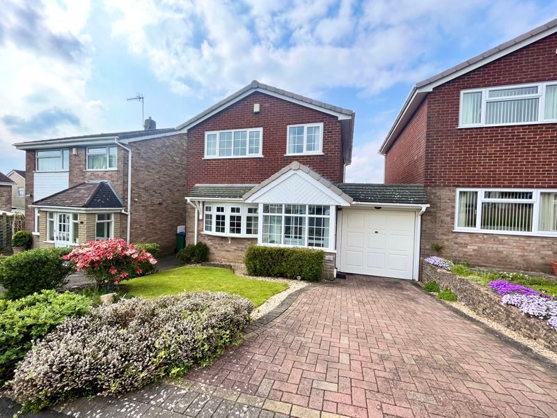 3 bed detached house for sale in Sunningdale Drive, Oakham, Tividale ...