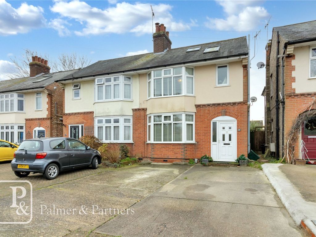 4 bed semidetached house for sale in London Road, Colchester, Essex