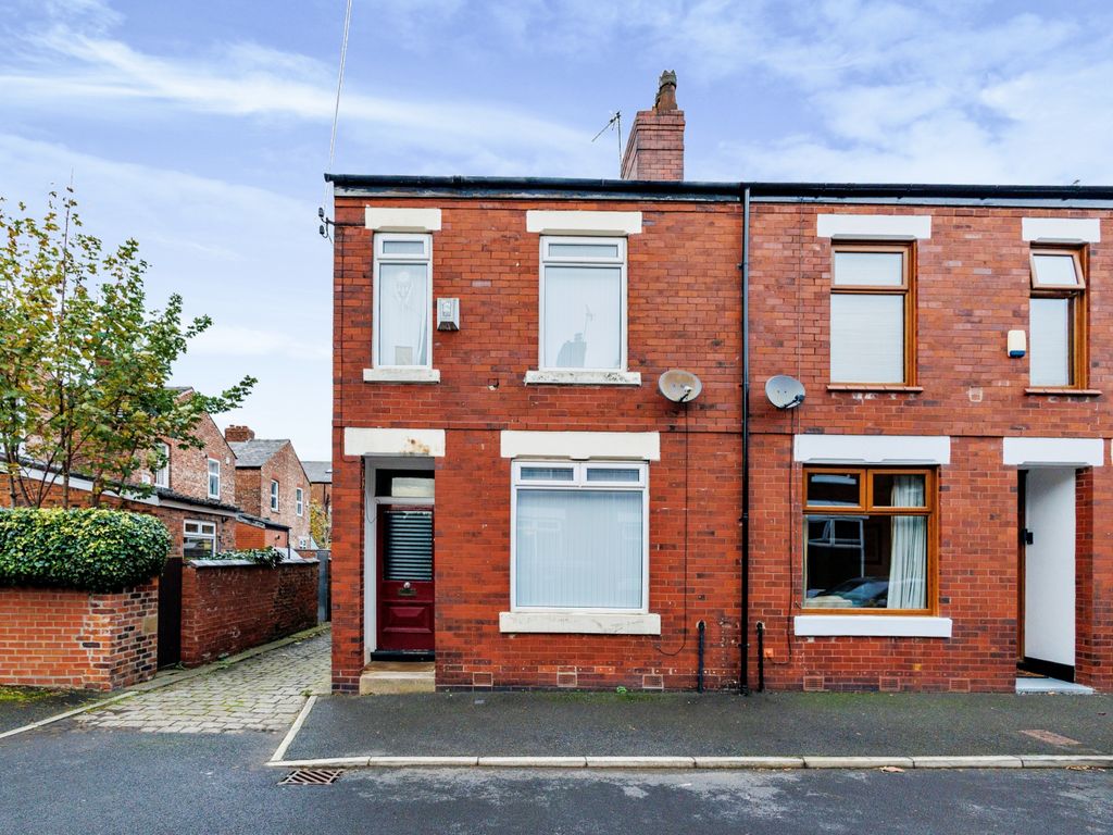 3 bed terraced house for sale in Hall Avenue, Manchester M14 Zoopla