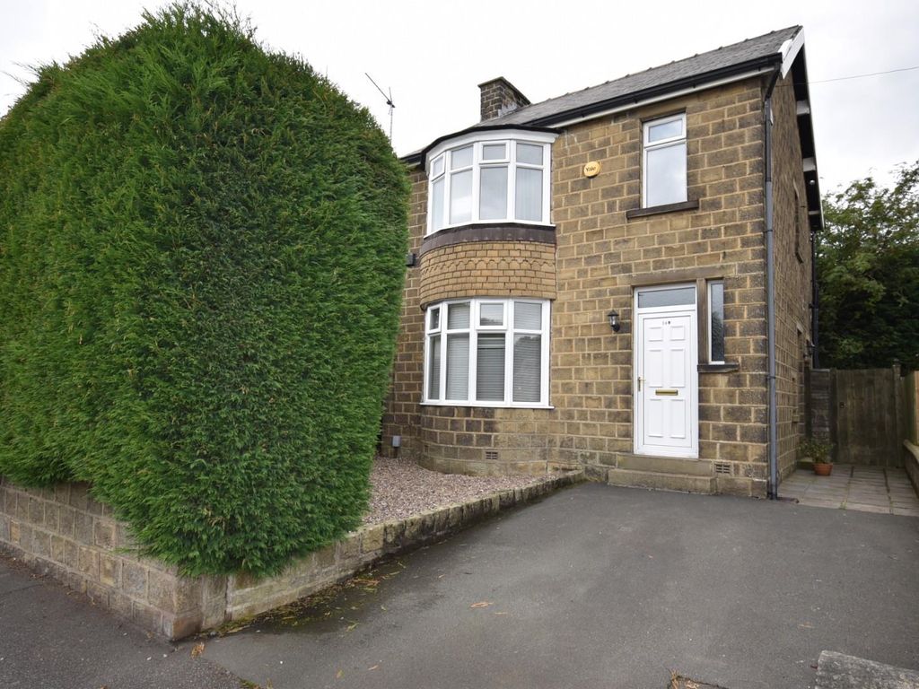 3 bed property to rent in Moor Hill Road, Salendine Nook, Huddersfield
