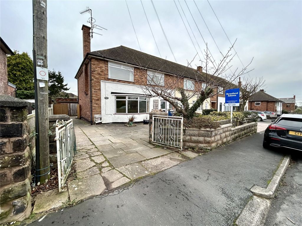 4 bed semidetached house for sale in Park Avenue, Hawarden, Deeside