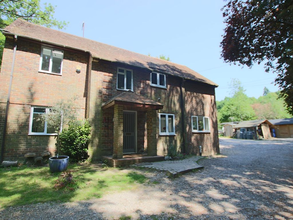 4 bed detached house for sale in Copthorne Road, Felbridge RH19 Zoopla