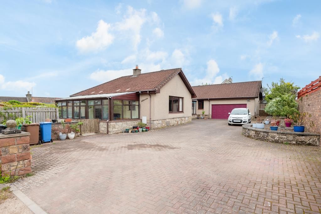 4 bed detached bungalow for sale in Church Street, Freuchie, Cupar KY15