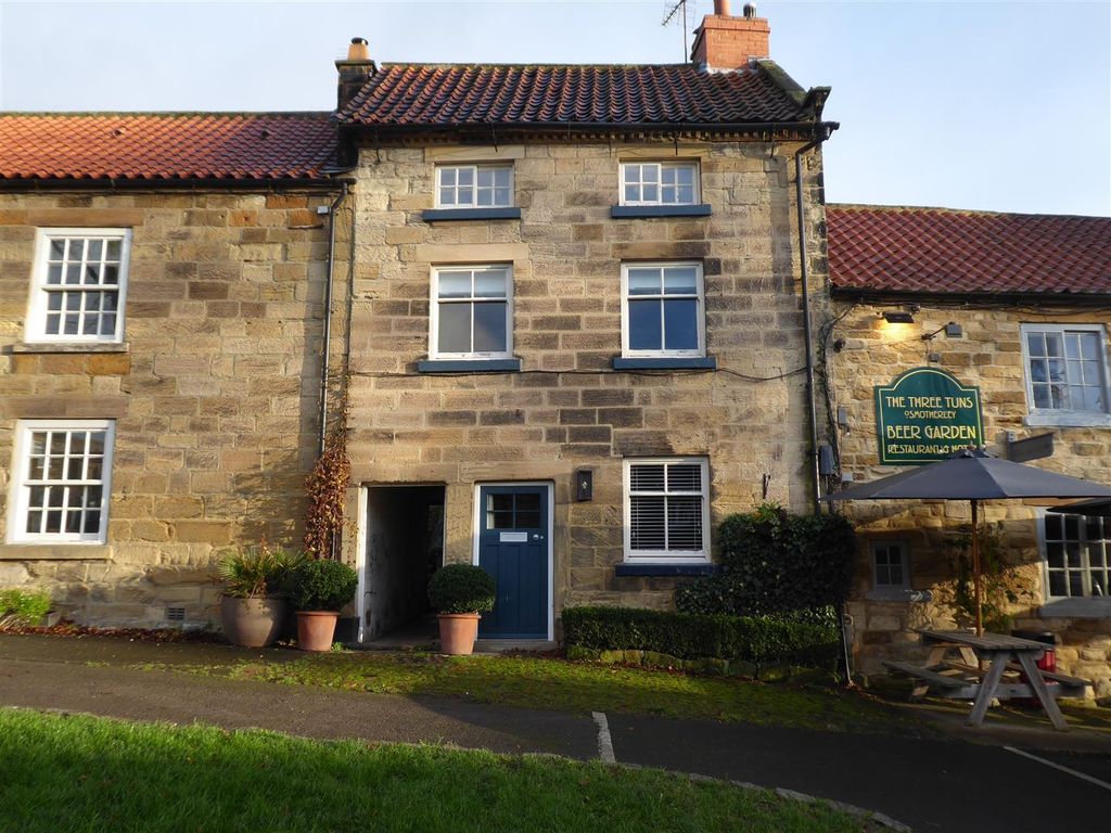 3 bed terraced house for sale in South End, Osmotherley, Northallerton