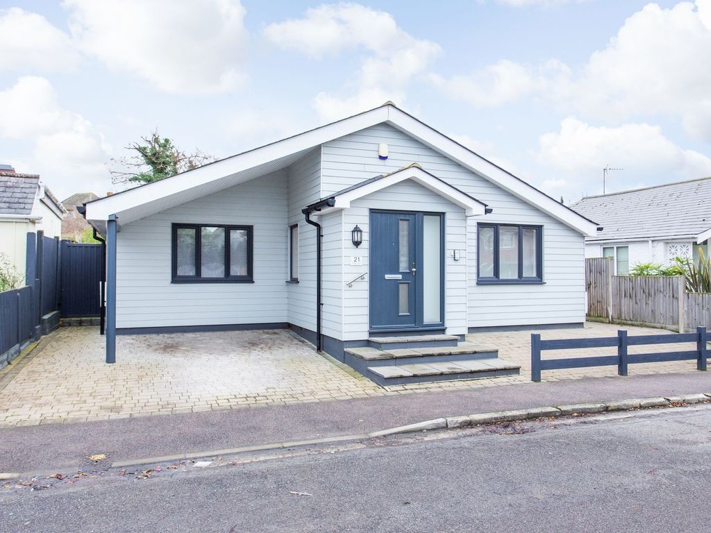 4 bed detached bungalow for sale in Kingsdown Park, Whitstable CT5, £