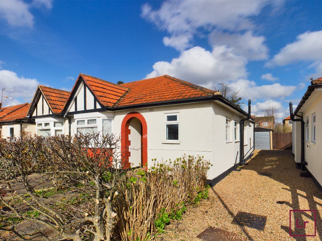 3 bed bungalow for sale in Wingfield Way, Ruislip, Middlesex HA4 Zoopla