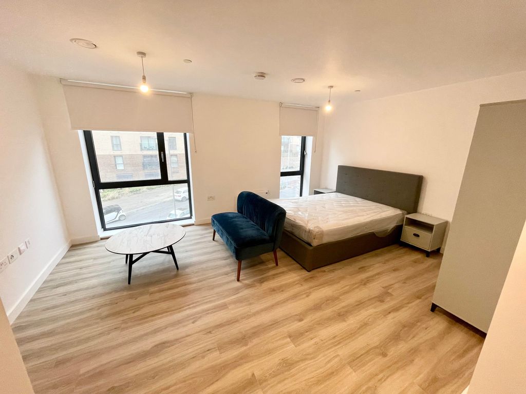 Studio to rent in Kimpton Road, Luton LU2 Zoopla