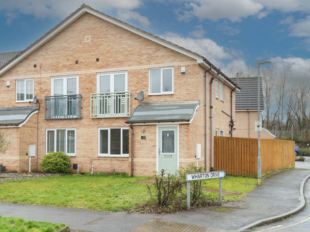 3 bed town house to rent in Wain Avenue, Chesterfield S41, £850 pcm