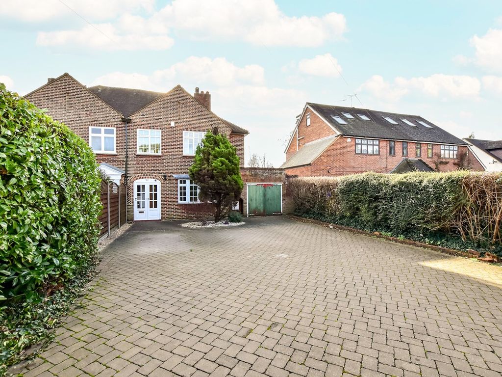 Slough Road Iver SL0  