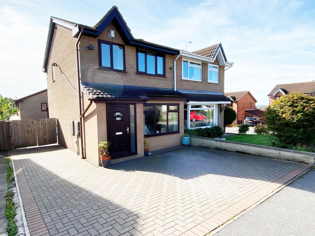 3 bed semidetached house for sale in Haven Chase, Cookridge, Leeds