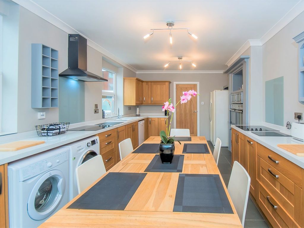 Room to rent in Room 2, Algitha Road, Skegness PE25 Zoopla