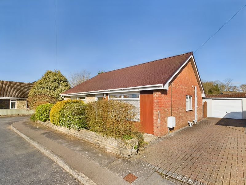 3 bed detached bungalow for sale in Wirewood Close, Tutshill, Chepstow