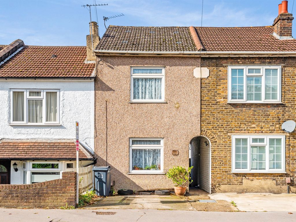 2 bed terraced house for sale in Selsdon Road, South Croydon CR2, £