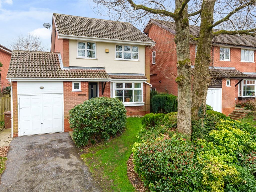 3 bed detached house for sale in 5 Trout Road, Haslemere, Surrey GU27